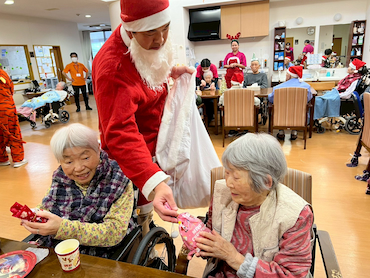 2025年クリスマス会 (4).jpg